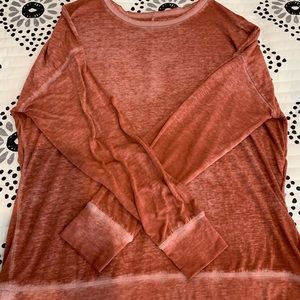 Womens lightweight long sleeve tee